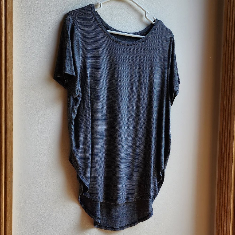 Halogen Gray Scoop Neck Maternity Jersey Size Medium